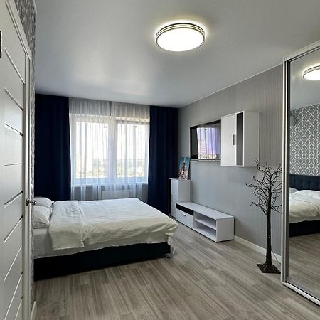 Є Генератор 1Кім Осокорки Вул Бориса Гмирі 20 Жк Патріотика Kiev Bagian luar foto