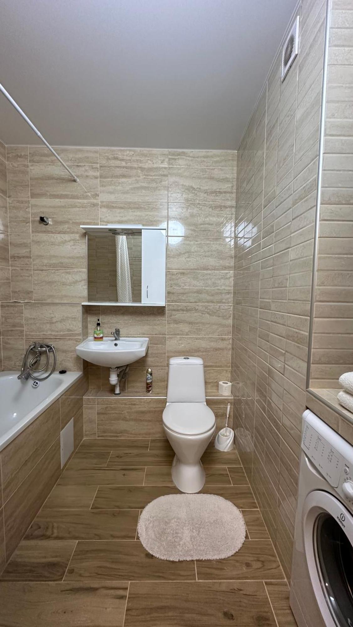 Є Генератор 1Кім Осокорки Вул Бориса Гмирі 20 Жк Патріотика Kiev Bagian luar foto